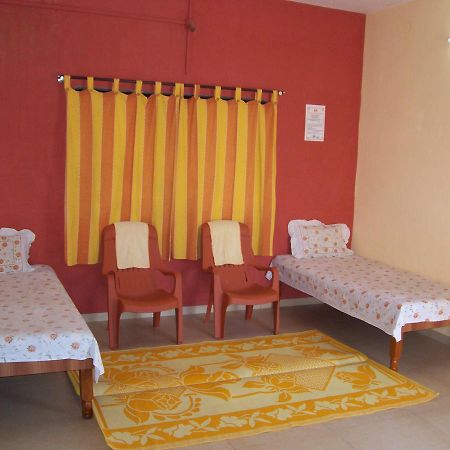 Mtdc Approved Mohiniraj Guest House Нашик Екстериор снимка
