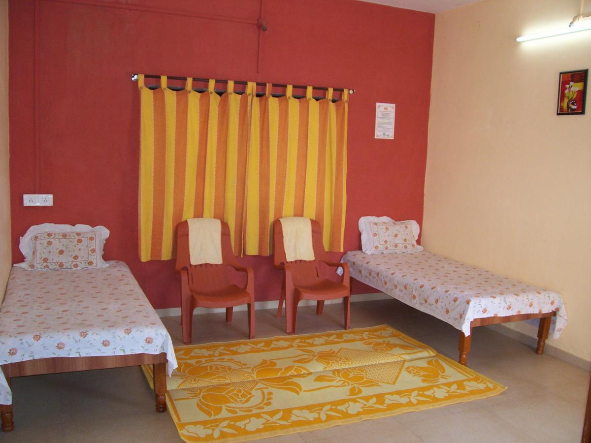 Mtdc Approved Mohiniraj Guest House Нашик Екстериор снимка
